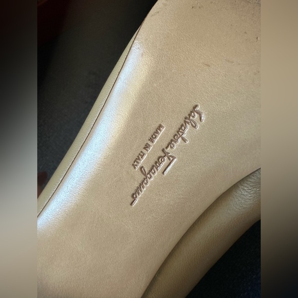 Vintage Ferragamo Designer Kitten Heels - Picture 6 of 8